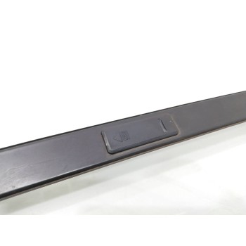 Recambio de moldura para kia cee´d tech referencia OEM IAM   