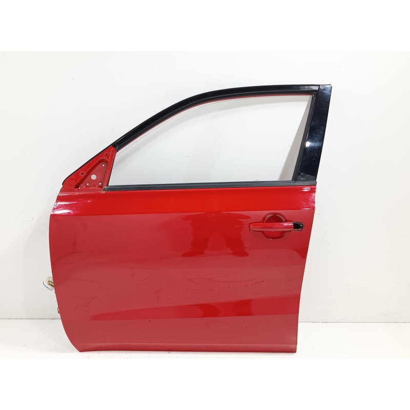 Recambio de puerta delantera izquierda para suzuki vitara 1.4 t glx referencia OEM IAM   