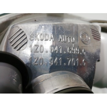 Recambio de faro antiniebla izquierdo para skoda octavia berlina (1z3) family referencia OEM IAM 1Z0941699C  