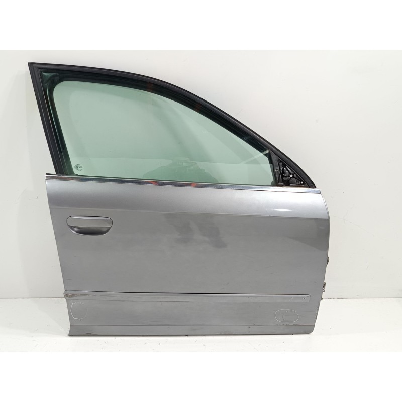 Recambio de puerta delantera derecha para audi a4 avant (8e) 1.9 tdi referencia OEM IAM   