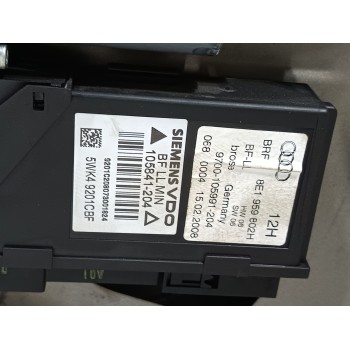 Recambio de puerta delantera derecha para audi a4 avant (8e) 1.9 tdi referencia OEM IAM   