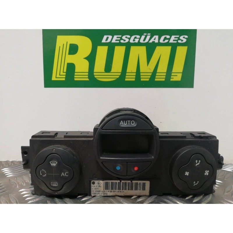 Recambio de mando climatizador para renault megane ii berlina 5p confort dynamique referencia OEM IAM 8200312940 69340009 