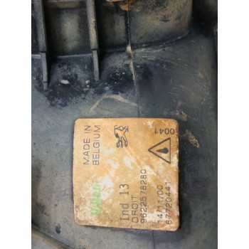 Recambio de faro antiniebla derecho para peugeot 106 (s2) long beach d referencia OEM IAM 9622578280  