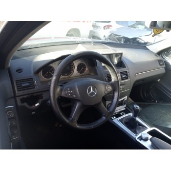 mercedes-benz clase c (w204) berlina del año 2007