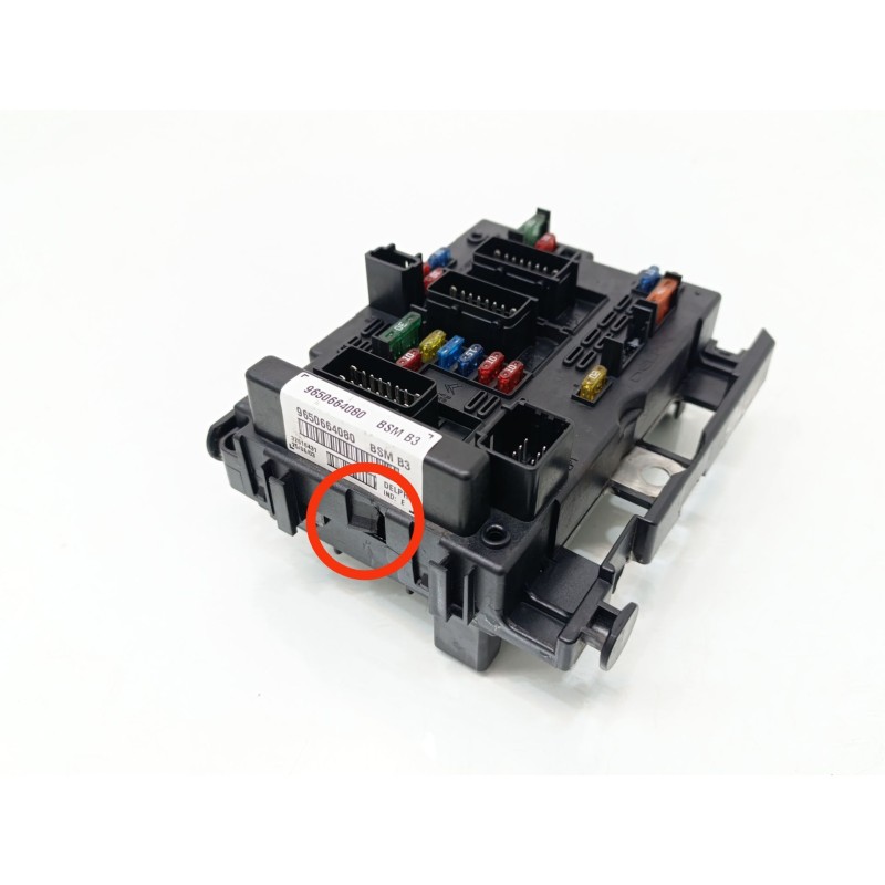 Recambio de caja reles / fusibles para peugeot 307 (s1) xr referencia OEM IAM 9650664080  