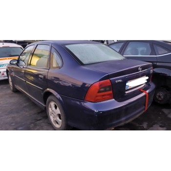 opel vectra b berlina del año 1999