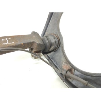 Recambio de mangueta delantera izquierda para ssangyong rodius xdi referencia OEM IAM   