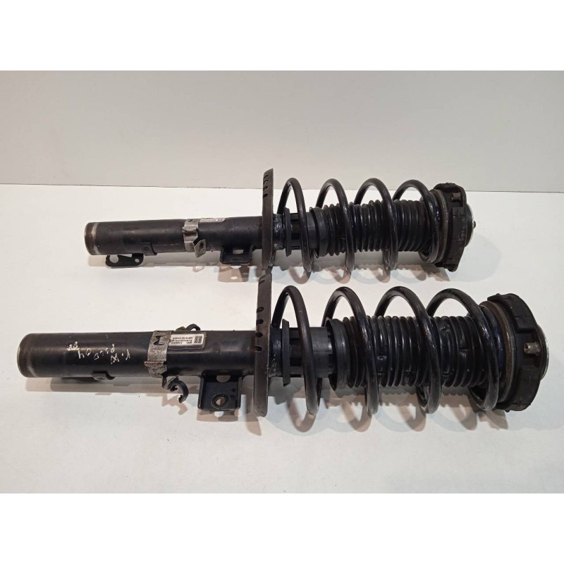 Recambio de juego amortiguadores delantero para volkswagen polo (9n1) referencia OEM IAM 6Q0413031BM  