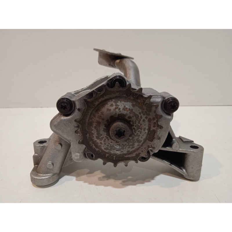 Recambio de bomba aceite para mitsubishi outlander (cw0) 2.0 di-d intense referencia OEM IAM 03G115105  