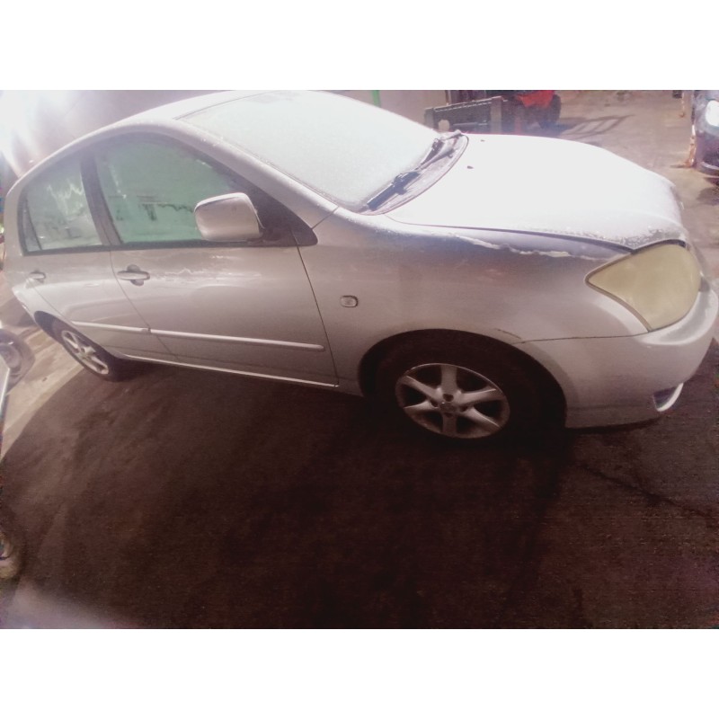 toyota corolla (e12) del año 2005