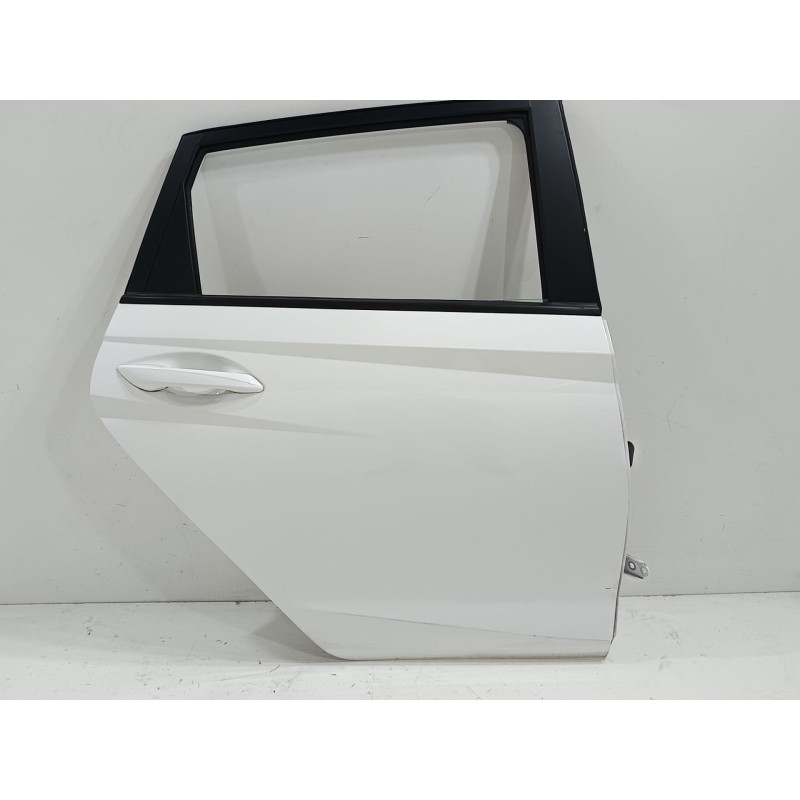 Recambio de puerta trasera derecha para hyundai i20 (bc3) klass referencia OEM IAM   