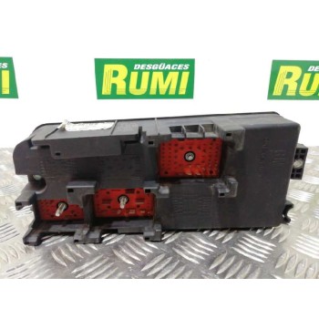 Recambio de caja reles / fusibles para opel vectra c berlina comfort referencia OEM IAM 13170899 519066104 