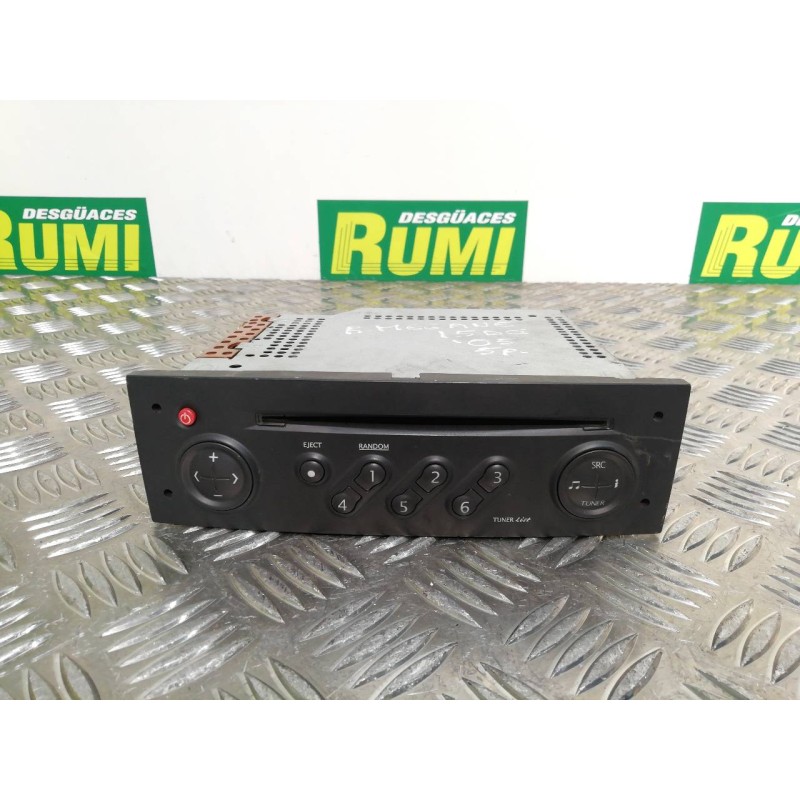 Recambio de sistema audio / radio cd para renault megane ii berlina 5p authentique referencia OEM IAM 8200256141D  