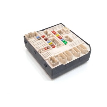 CAJA RELES / FUSIBLES 284B60012R 