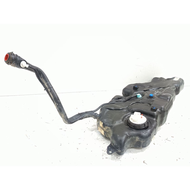 Recambio de deposito combustible para renault clio v business edition referencia OEM IAM 172034154R  