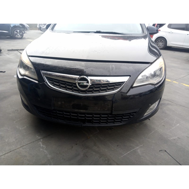 opel astra j lim. del año 2011