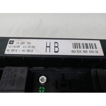 Recambio de caja reles / fusibles para opel zafira b cosmo referencia OEM IAM 13206754 5DK00866838 