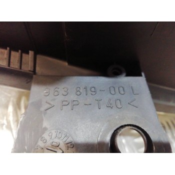 Recambio de faro izquierdo para volkswagen polo berlina (6n2) trendline referencia OEM IAM 96381900L  