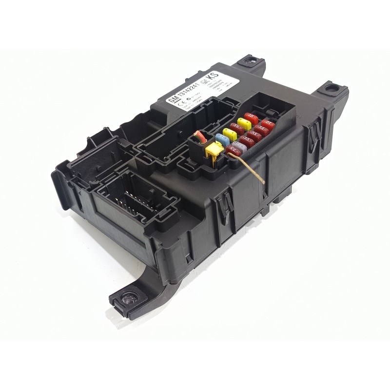 Recambio de caja reles / fusibles para opel corsa d enjoy referencia OEM IAM 13142241  