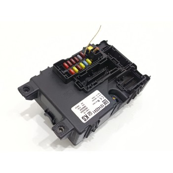 Recambio de caja reles / fusibles para opel corsa d enjoy referencia OEM IAM 13142241  