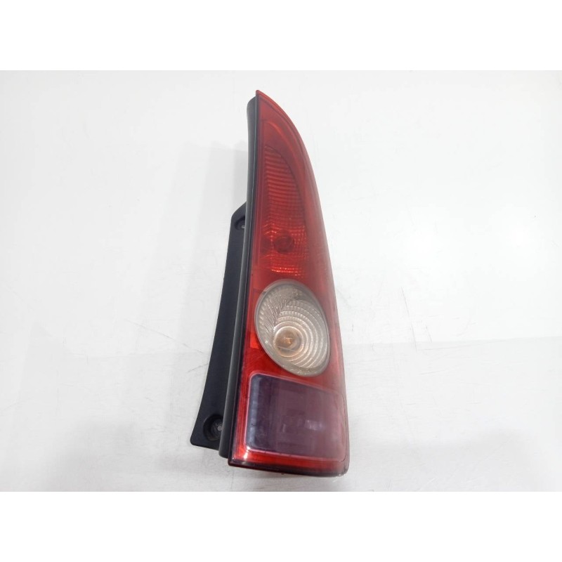 Recambio de piloto trasero derecho para renault espace iv (jk0) expression referencia OEM IAM 8200027152  