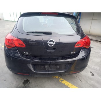 opel astra j lim. del año 2011