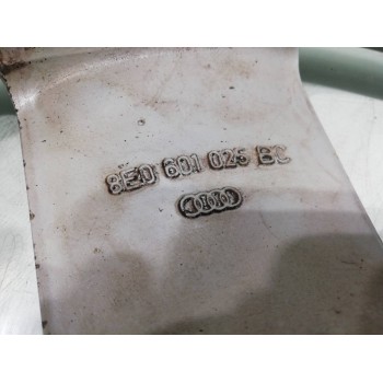 Recambio de llanta para audi a4 avant (8e) 1.9 tdi referencia OEM IAM 8E0601025  