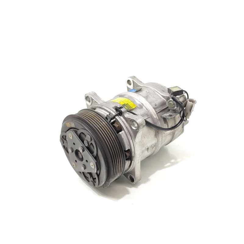 Recambio de compresor aire acondicionado para volvo s70 berlina 2.5 d / tdi referencia OEM IAM 8708581  