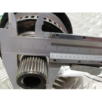 Recambio de transmision delantera izquierda para volkswagen passat berlina (3b2) básico referencia OEM IAM 8D0407271AQ  