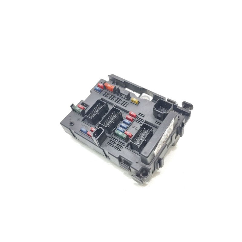 Recambio de caja reles / fusibles para peugeot 206 berlina xt referencia OEM IAM 9646405280  