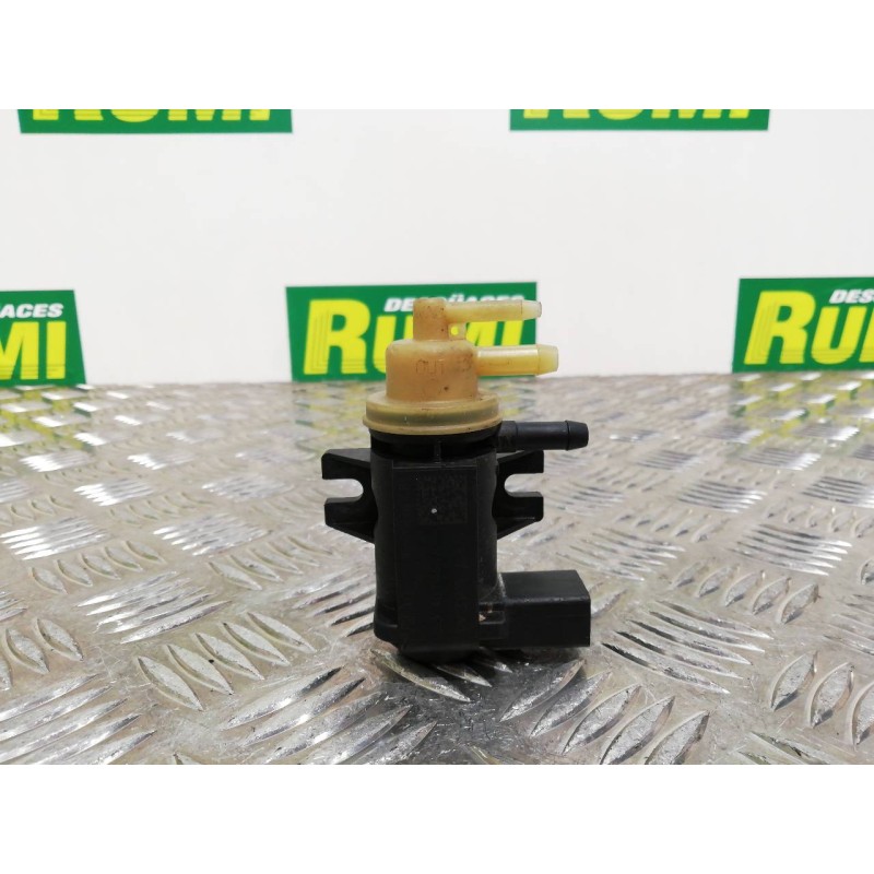 Recambio de valvula aire adicional para volkswagen golf vii lim. advance bluemotion referencia OEM IAM 04L131051F  