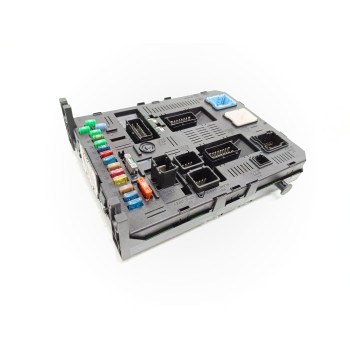 Recambio de caja reles / fusibles para peugeot 307 berlina (s2) d-sign referencia OEM IAM 9660105980  