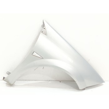 Recambio de aleta delantera derecha para renault megane ii classic berlina confort authentique referencia OEM IAM 8200011077  