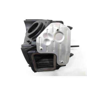 Recambio de filtro aire para audi a4 avant (8w5) básico referencia OEM IAM 8W0133835D  